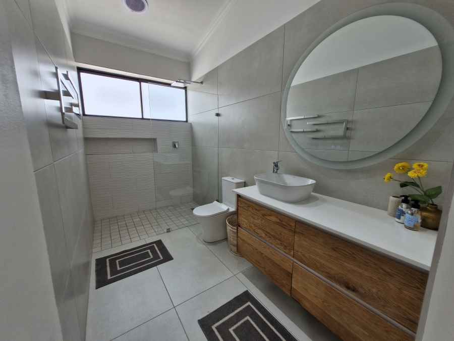 4 Bedroom Property for Sale in Stilbaai Oos Western Cape